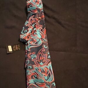 Silk Tie and Pocket Square Set.